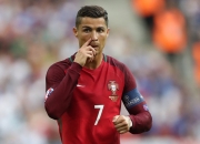 开云体育中国官网-马刺力克鹈鹕，浓眉全程高能输出难敌团队篮球