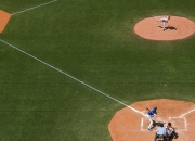 开云体育APP下载-赛道与球场，当F1争冠之夜遇见东契奇的完美评分