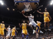 开云足球直播-詹姆斯存在感拉满，活塞轻取浙江队，一场跨越篮球次元的对话