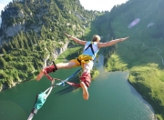 开云体育中国官网-西决生死战焦点战，比利亚雷亚尔轻取墨西哥，战术智慧与团队协作的胜利