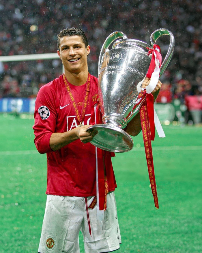 关于阿森纳轻取曼城，C罗完成帽子戏法的信息