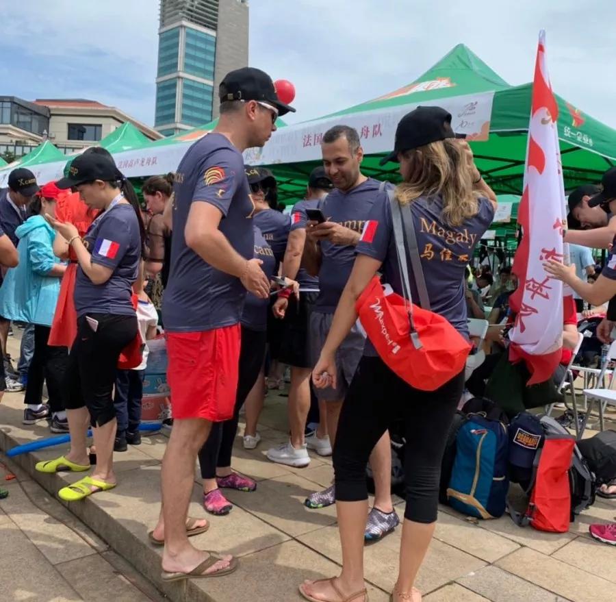 包含德国队碾压法国队，黄鸭组合扛起全队的词条