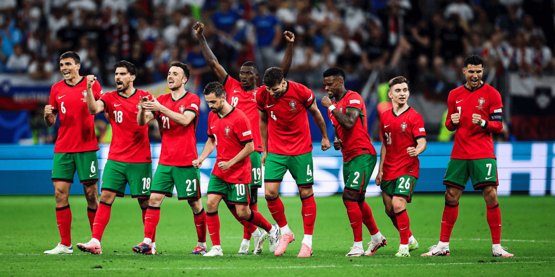 比利时逆转巴黎，C罗扛起全队