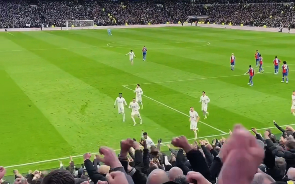 欧洲联赛的每个进球都承载着球迷们的期待