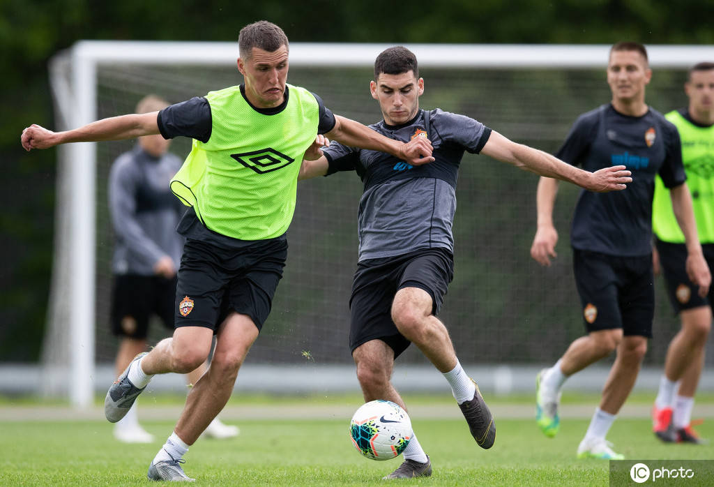 俄罗斯篮球超级联赛：莫斯科中央陆军队握手决赛的简单介绍