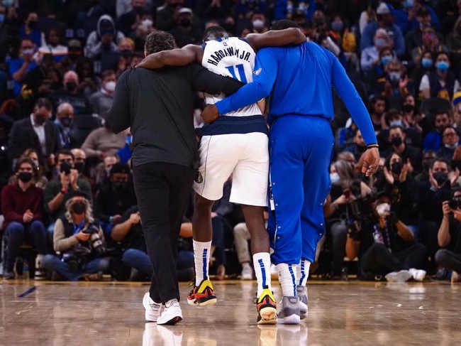 开拓者队球员因伤休战一段时间