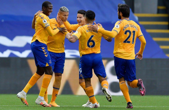 关于水晶宫锋线火力全开，打破对手防线轻松得分的信息