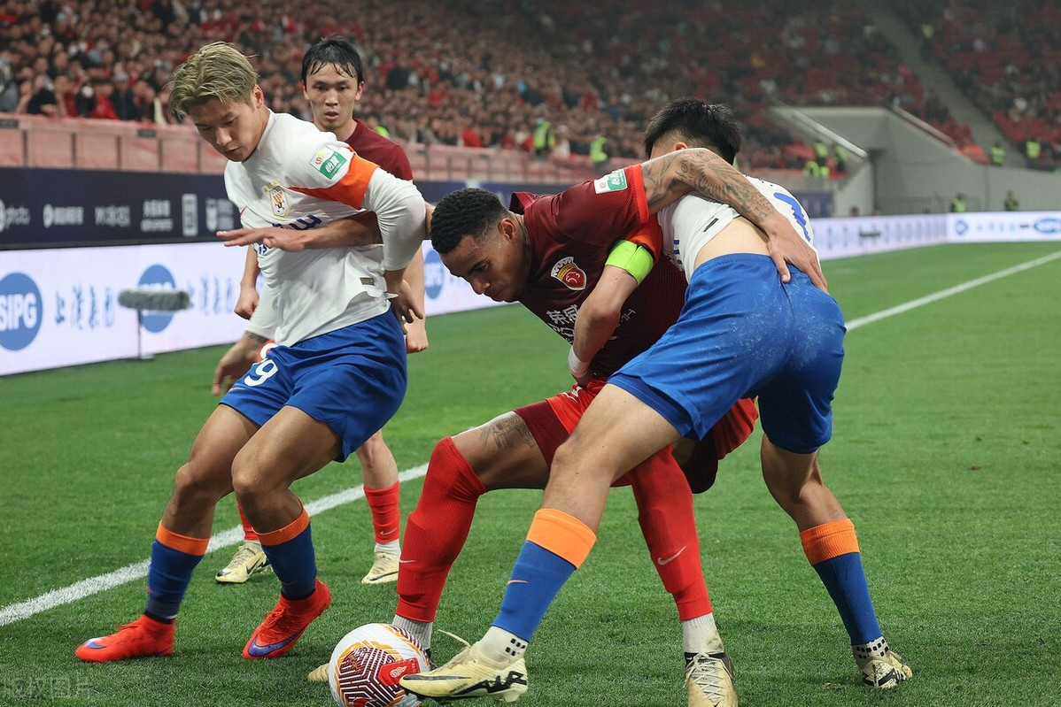 顶尖球队的激烈较量令人期待 顶尖球队的激烈较量令人期待