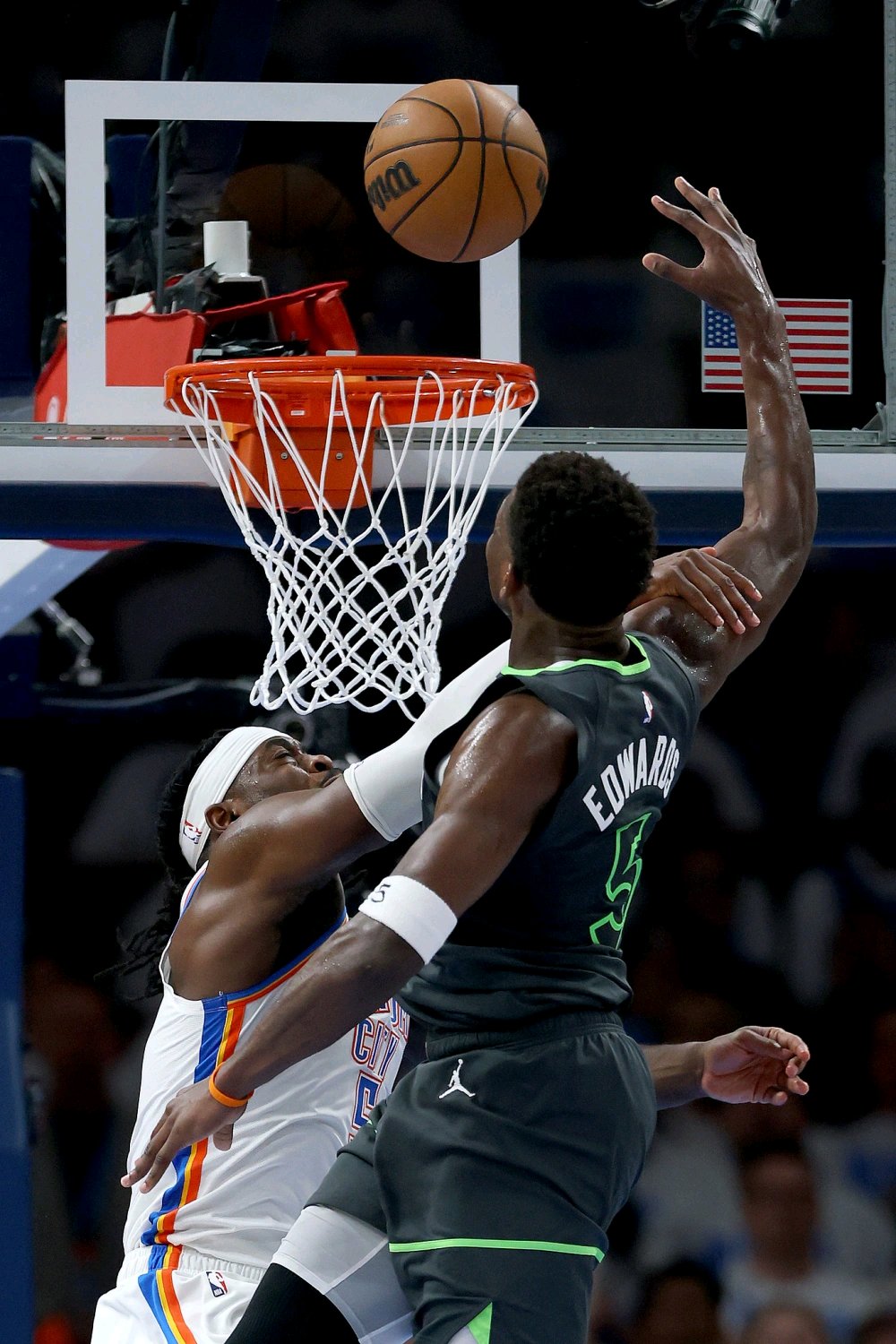 关于火箭主场轻取森林狼，西部霸主稳操胜券的信息