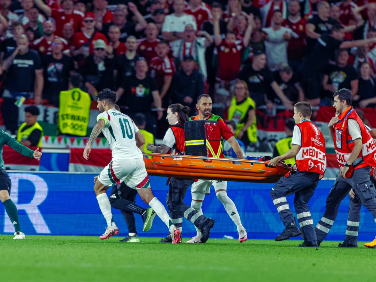 包含奥地利击败北马其顿，欧洲杯预选赛掀起争夺风暴的词条