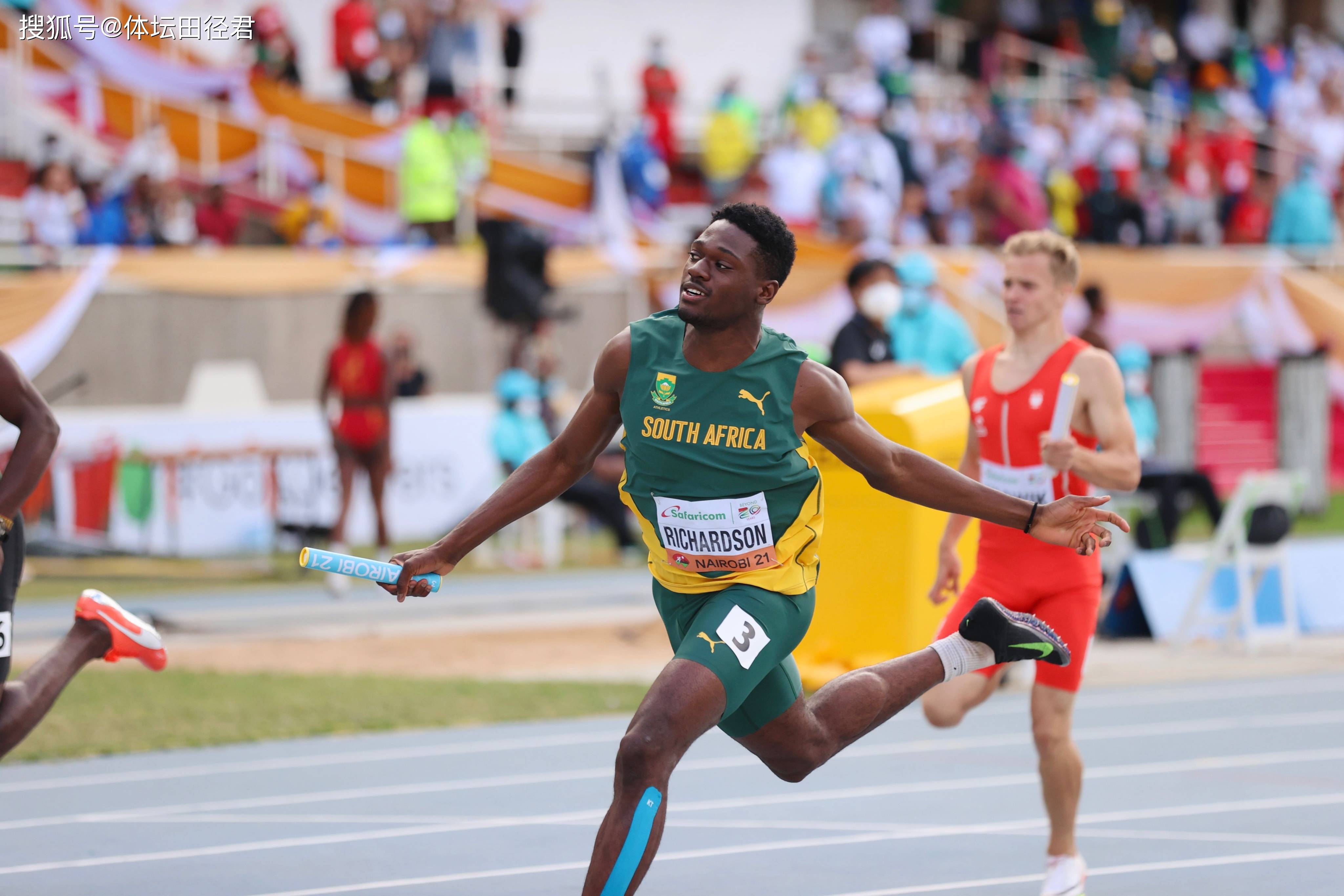 包含南非选手夺得田径比赛铜牌，奋力拼搏的词条