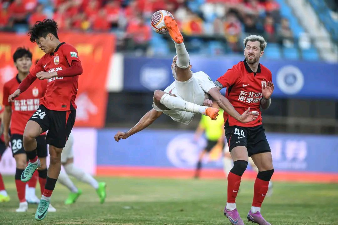 弗拉门戈主场取得大胜，取得追平积分的简单介绍