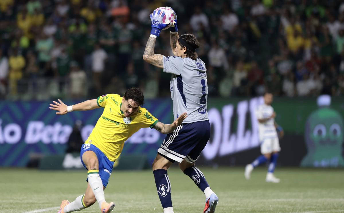 里昂队在比赛中获得了重要胜利