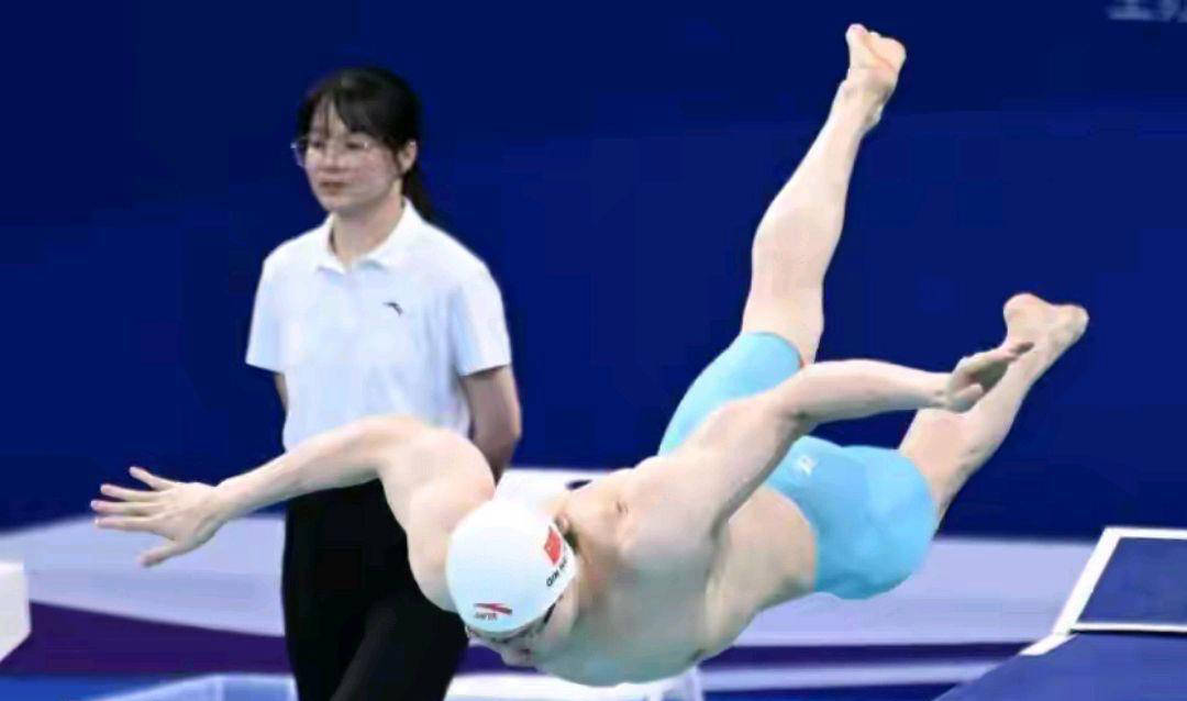 新西兰选手在游泳项目中表现出色