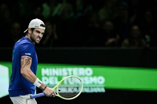 澳大利亚网球队完胜意大利网球队,费德勒爆发神勇的简单介绍 澳大利亚网球队完胜意大利网球队,费德勒爆发神勇的简单介绍