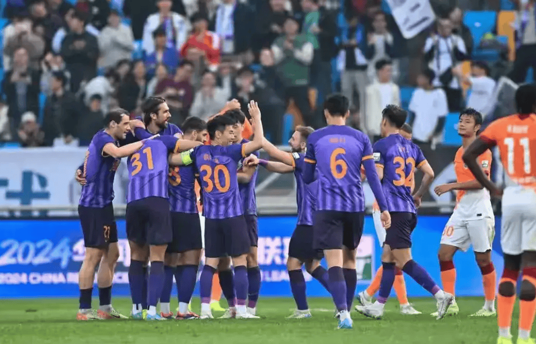 上港对阵国安——冠军争夺实力对决 上港对阵国安——冠军争夺实力对决