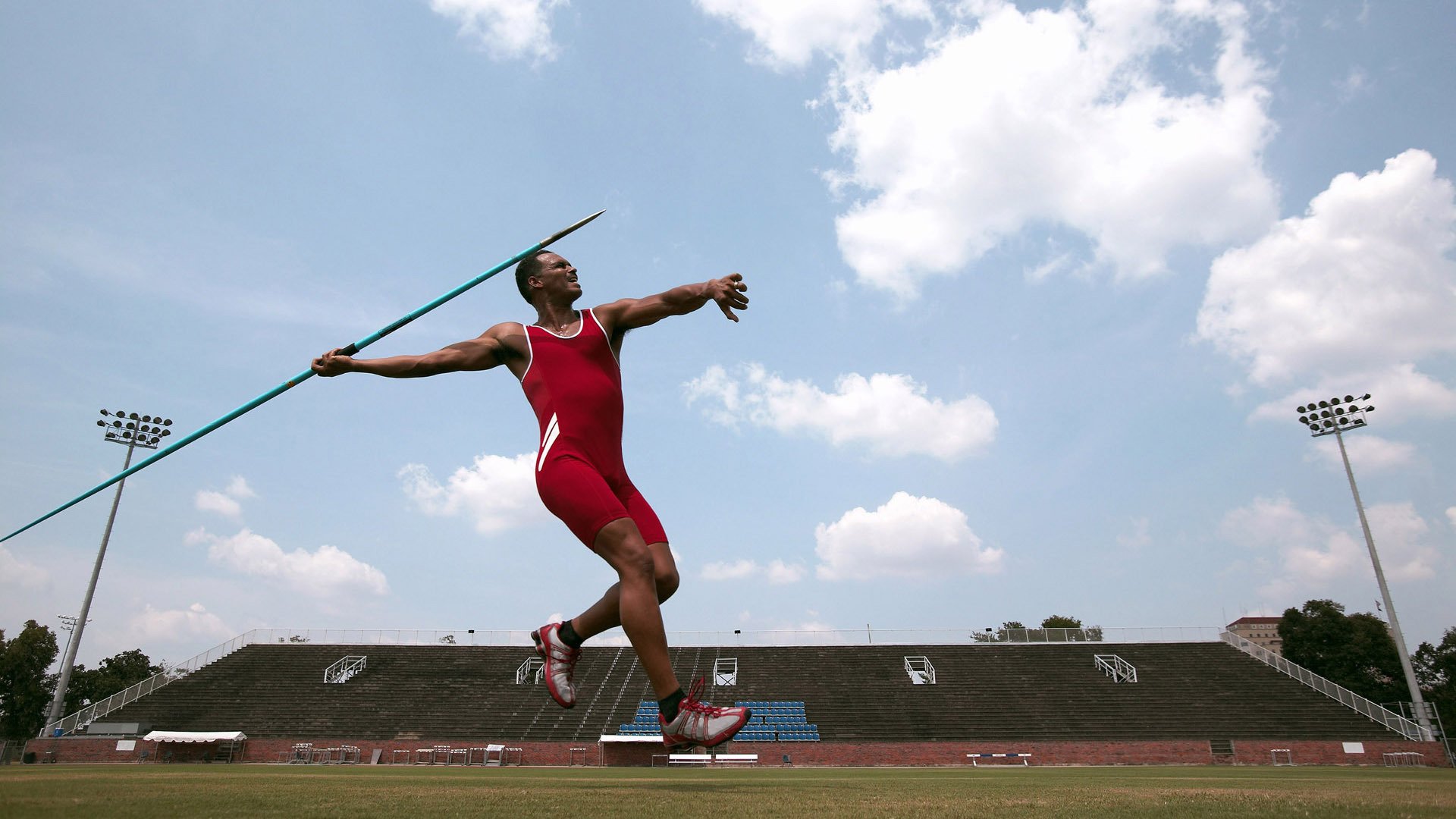 西亚卡姆完美演出，雷霆万钧击穿山西—解析现代篮球的战术与意志